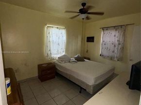 9100 Broad Manor Rd, Miami FL 33147