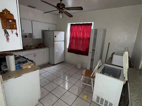 9100 Broad Manor Rd, Miami FL 33147