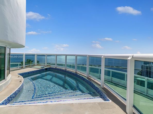 1643 Brickell Ave 4902, Miami FL 33129