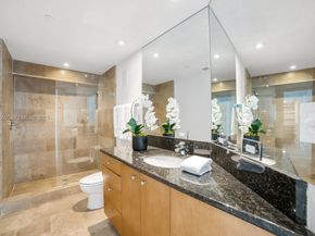 1643 Brickell Ave 4902, Miami FL 33129