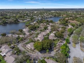 349 NW 94th Ter, Plantation FL 33324