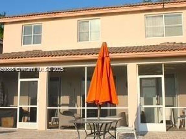 1587 Winterberry Ln, Weston FL 33327