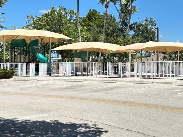 1587 Winterberry Ln, Weston FL 33327