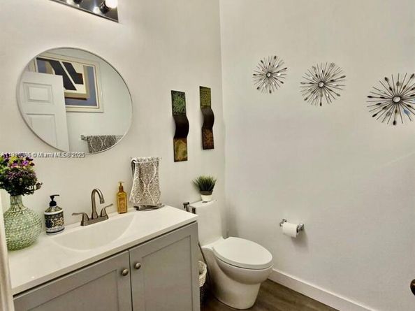 1587 Winterberry Ln, Weston FL 33327