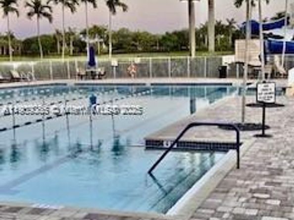 1587 Winterberry Ln, Weston FL 33327