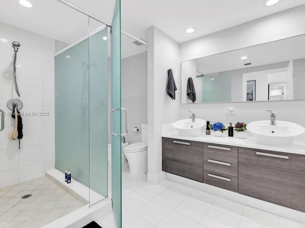 2950 NE 188th St 315, Aventura FL 33180