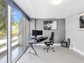 2950 NE 188th St 315, Aventura FL 33180