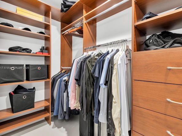 2950 NE 188th St 315, Aventura FL 33180