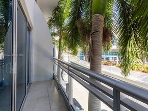 2950 NE 188th St 315, Aventura FL 33180