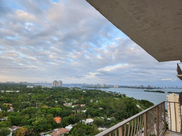 780 NE 69th St 1810, Miami FL 33138