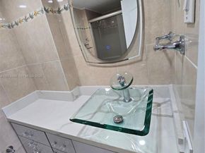 3850 Washington St 816, Hollywood FL 33021