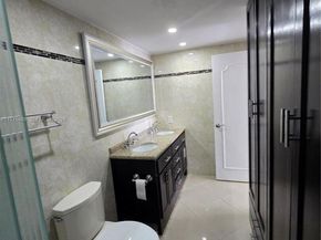 3850 Washington St 816, Hollywood FL 33021