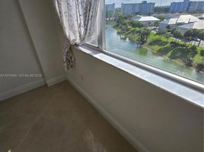 3850 Washington St 816, Hollywood FL 33021