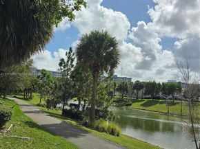 3850 Washington St 816, Hollywood FL 33021