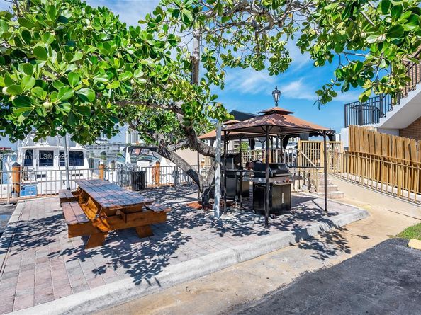 100 Golden Isles Dr 104, Hallandale Beach FL 33009