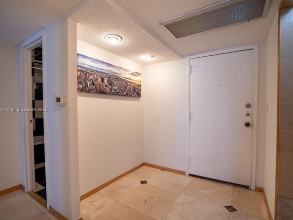 701 Three Islands Blvd 506, Hallandale Beach FL 33009