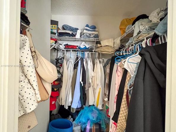 701 Three Islands Blvd 506, Hallandale Beach FL 33009