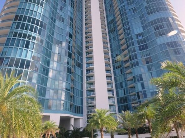 333 Las Olas Way 1705, Fort Lauderdale FL 33301