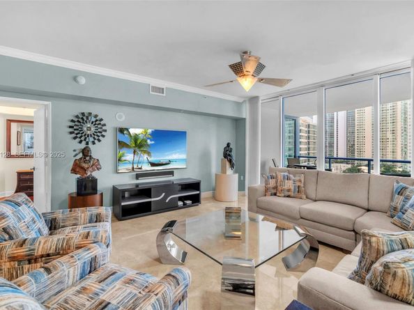 333 Las Olas Way 1705, Fort Lauderdale FL 33301