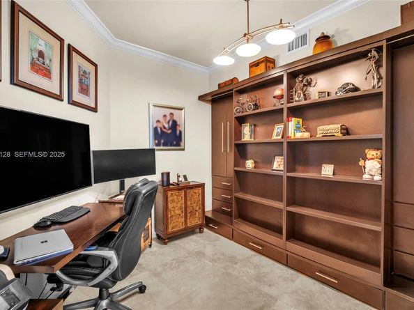 333 Las Olas Way 1705, Fort Lauderdale FL 33301