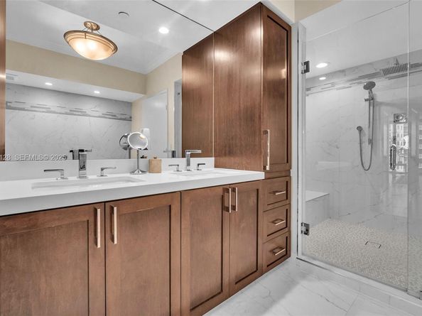 333 Las Olas Way 1705, Fort Lauderdale FL 33301