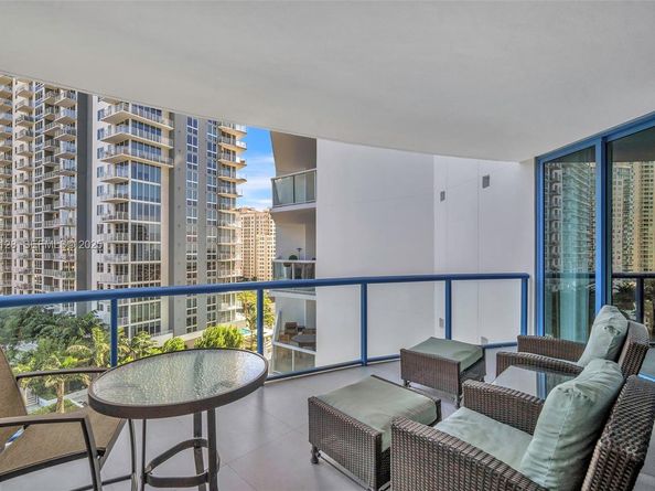 333 Las Olas Way 1705, Fort Lauderdale FL 33301