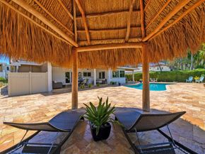 624 Palm Dr, Hallandale Beach FL 33009