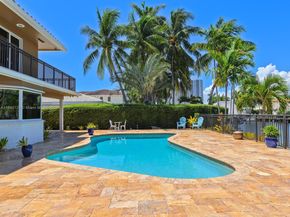 624 Palm Dr, Hallandale Beach FL 33009