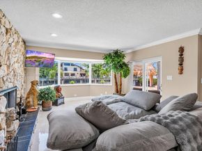 624 Palm Dr, Hallandale Beach FL 33009