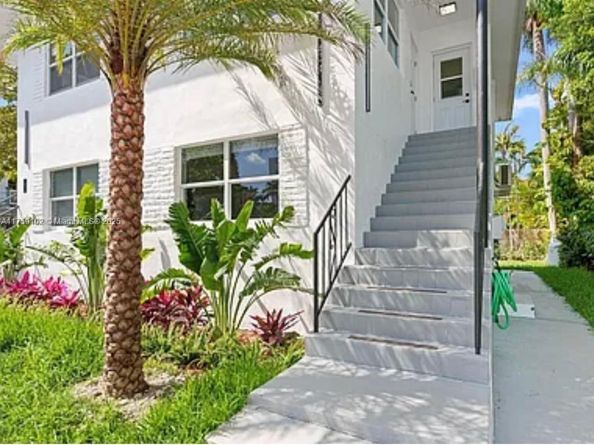 7836 NE Bayshore Ct, Miami FL 33138
