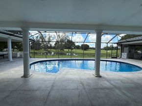 19150 S Saint Andrews Dr, Hialeah FL 33015