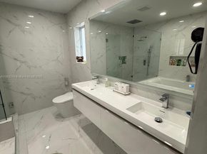 19150 S Saint Andrews Dr, Hialeah FL 33015