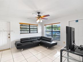 6142 SW 21st St, Miramar FL 33023