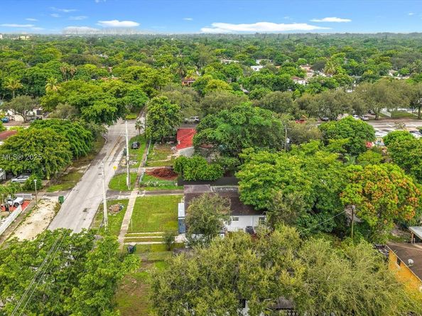 13180 NW 11th Ave, North Miami FL 33168