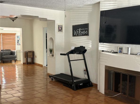 2414 SW 21st Ter, Miami FL 33145