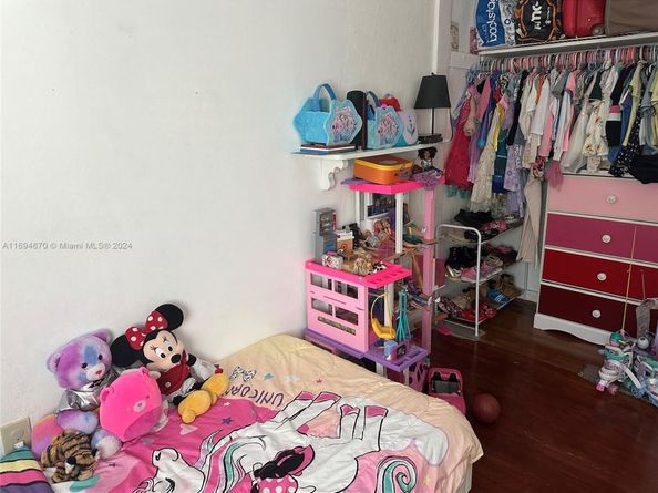 2414 SW 21st Ter, Miami FL 33145