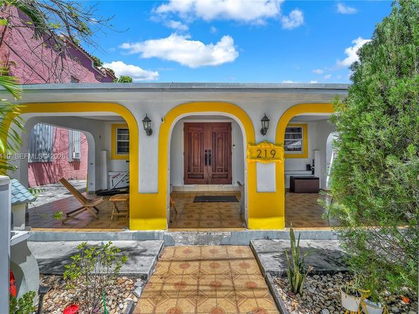 219 SW 6th Ave, Miami FL 33130