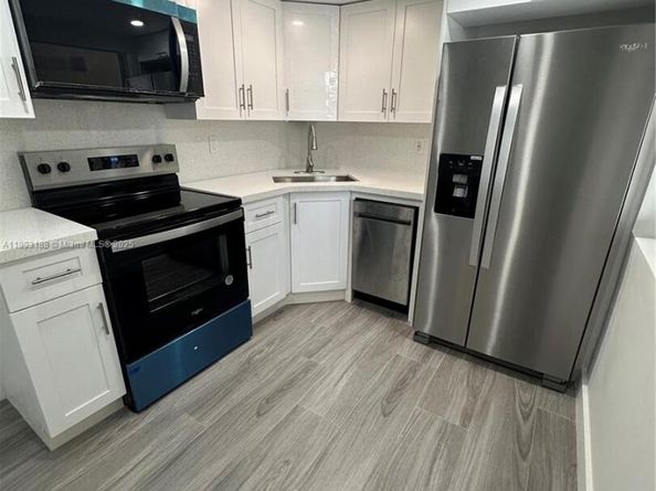 7705 SW 86th St B315, Miami FL 33143