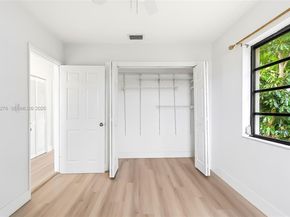 1419 Crest Dr, Lake Worth FL 33461