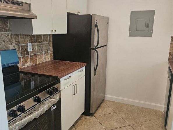 2150 SW 16th Ave 406, Miami FL 33145