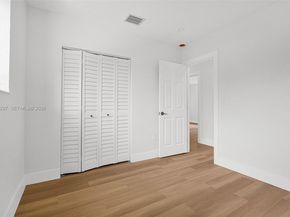 2225 NW 195th St, Miami Gardens FL 33056