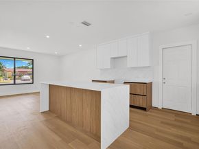 2225 NW 195th St, Miami Gardens FL 33056