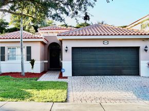2048 NE 35th Ave, Homestead FL 33033