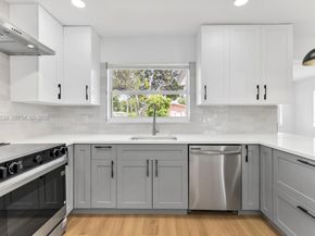 327 SE 2nd Ave, Dania Beach FL 33004