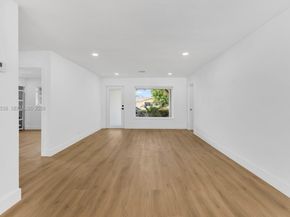 327 SE 2nd Ave, Dania Beach FL 33004