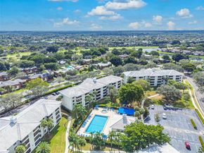 1719 Whitehall Dr 304, Davie FL 33324