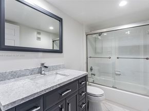 1719 Whitehall Dr 304, Davie FL 33324