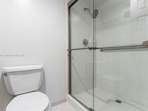 1719 Whitehall Dr 304, Davie FL 33324