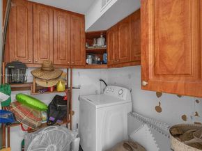 213 W 20th St, Hialeah FL 33010