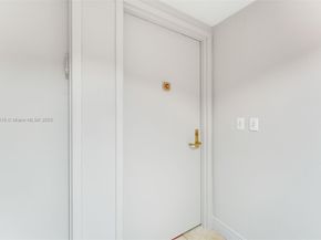 5025 Collins Ave PH1, Miami Beach FL 33140